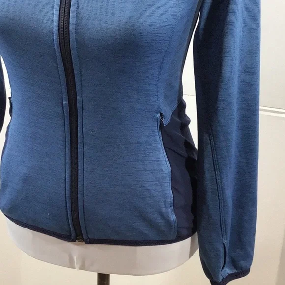 North Face zip front top - Picture 3 of 7